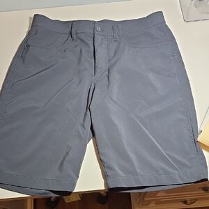 Under Armour Men's Gray Shorts Size 32